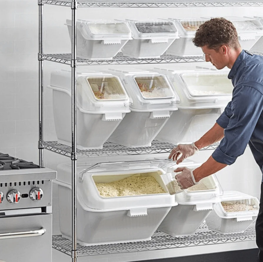 Are_commercial_storage_bins_for_flour_w