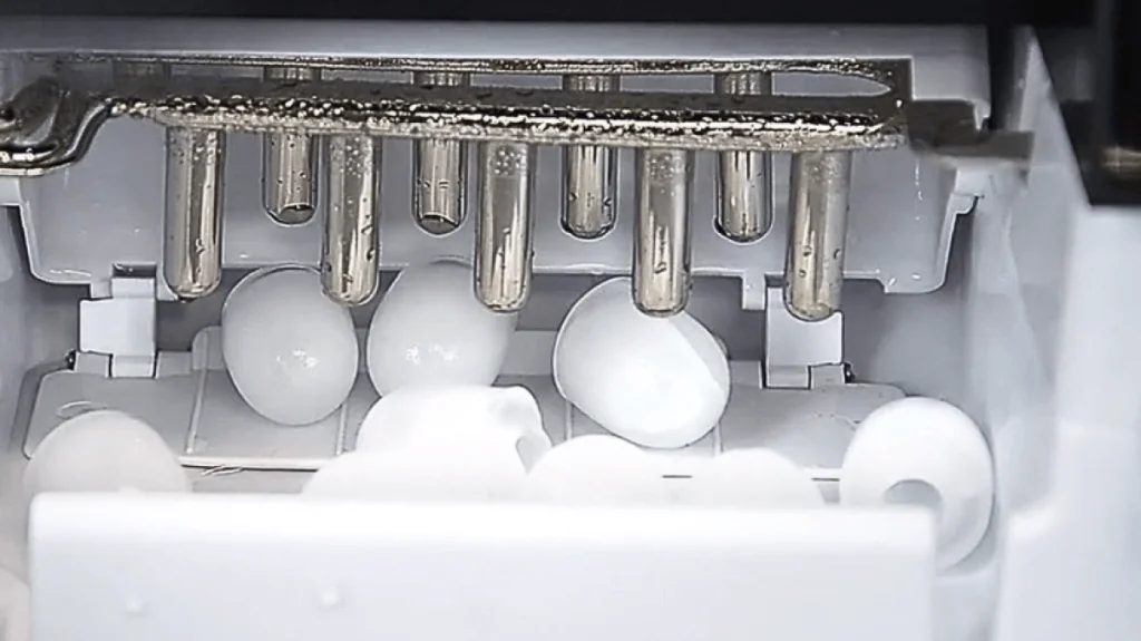 commercial-ice-maker-clean-b-10563