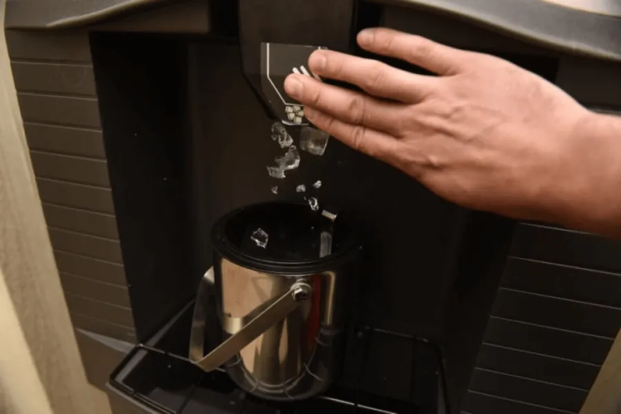 ice-maker-not-making-enough-ice-b-10563