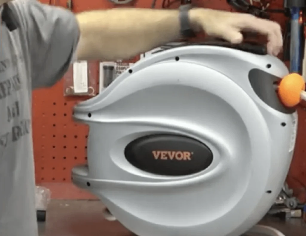 VEVOR retractable hose reel