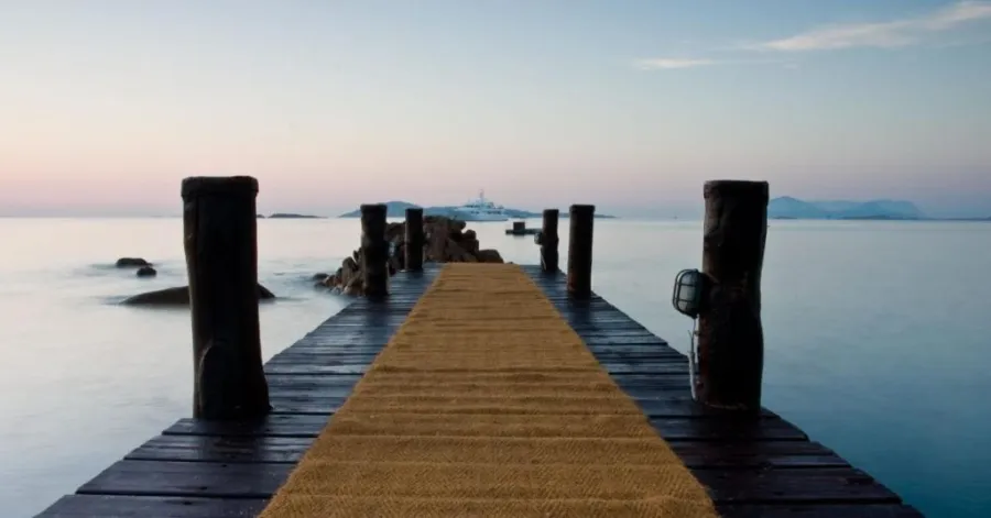 carpet vs vinyl flooring