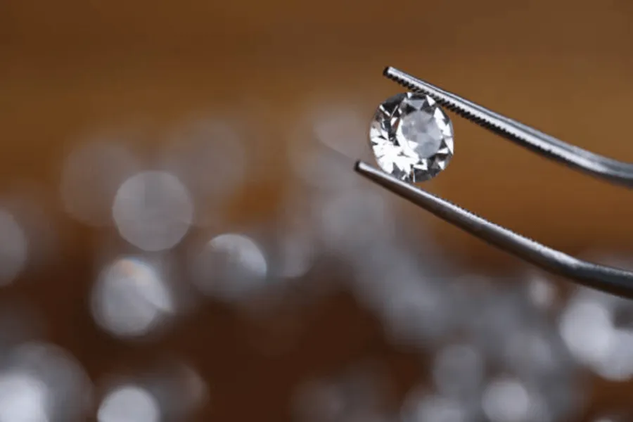 How to tell if diamonds are real