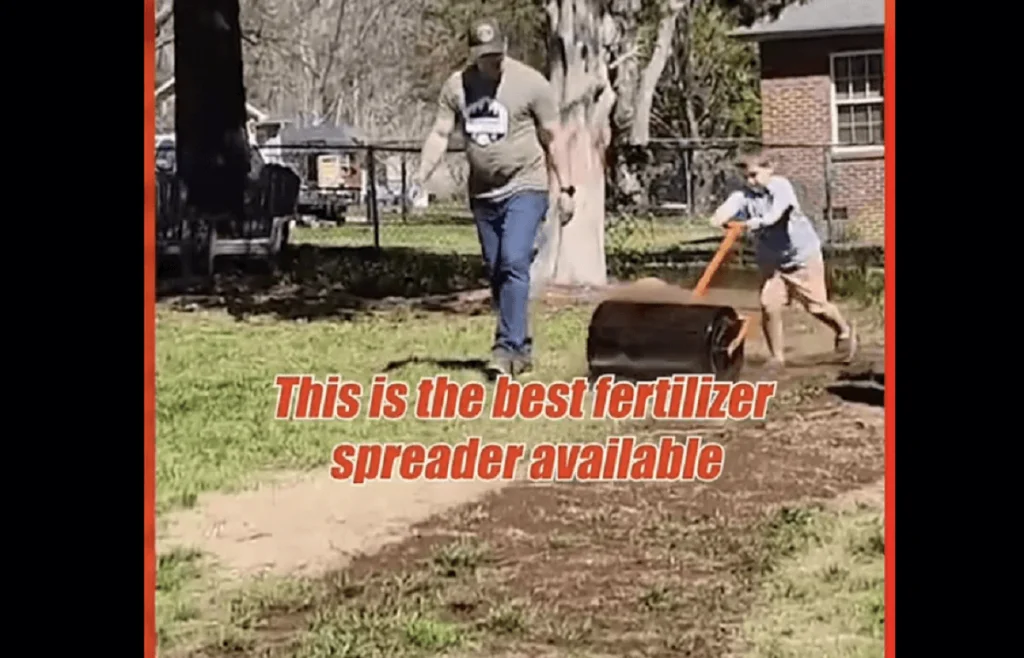VEVOR compost spreader