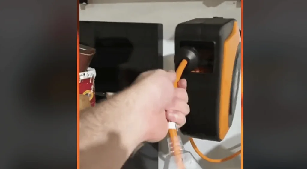 VEVOR Retractable Extension cord reel