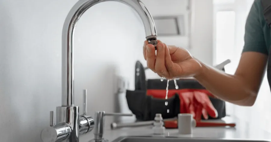How to install a new kitchen faucet