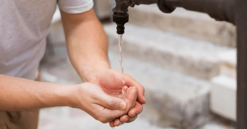 How to replace an outdoor faucet