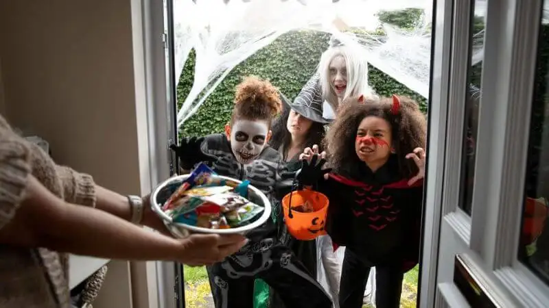 spooky camping ideas for haunted Halloween