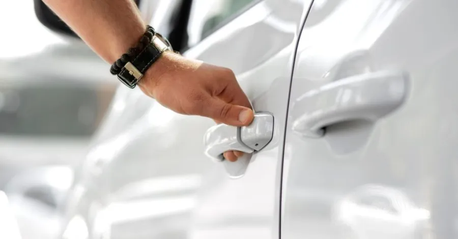 How to repair dents in a car