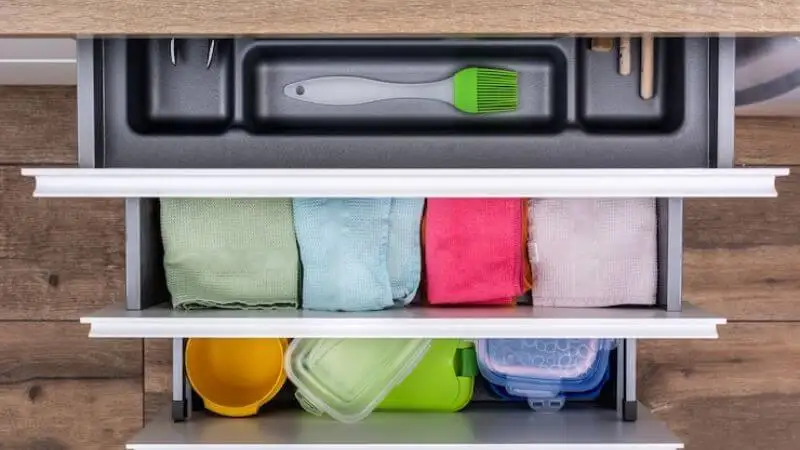 How to Organize Kitchen Cabinets