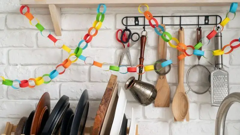 essential kitchen tools for beginners