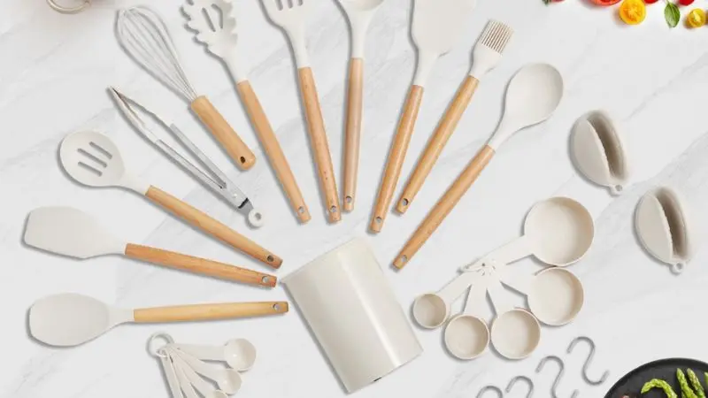 kitchen cooking utensils set