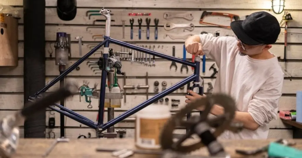 Do-It-Yourself Bike Repair Stand