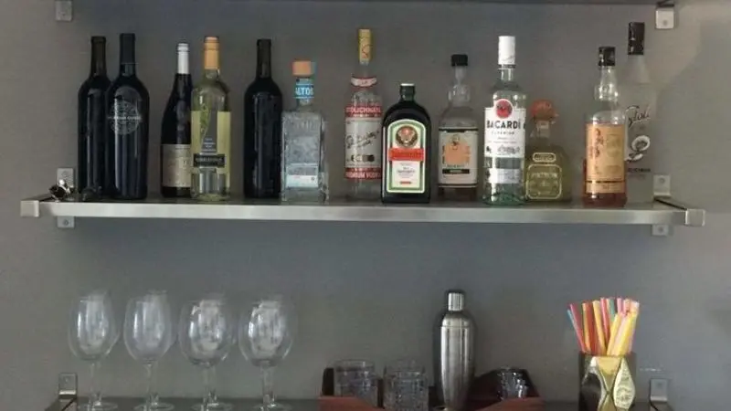Statement Bar Shelf Idea