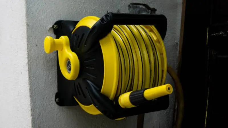 Features of Retractable Hose Reel