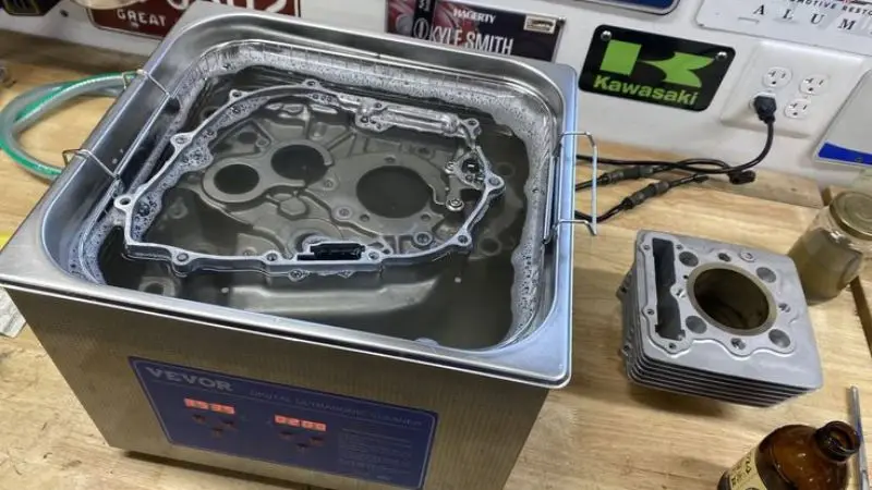 Safely use an ultrasonic cleaner