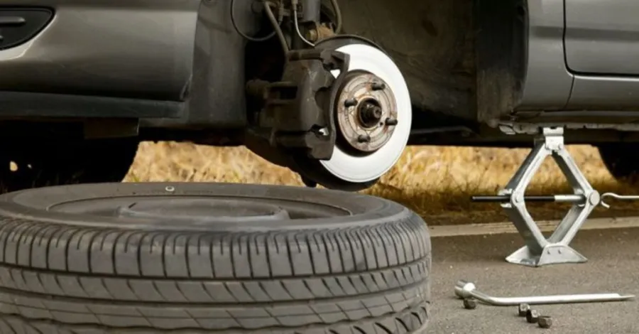 How to Lower a Car Jack