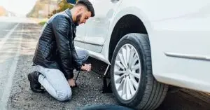 how to release a car jack