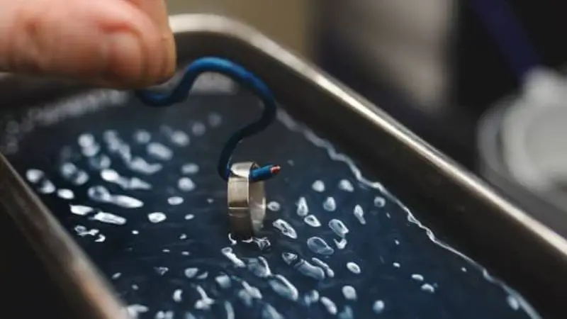  Ultrasonic cleaner uses