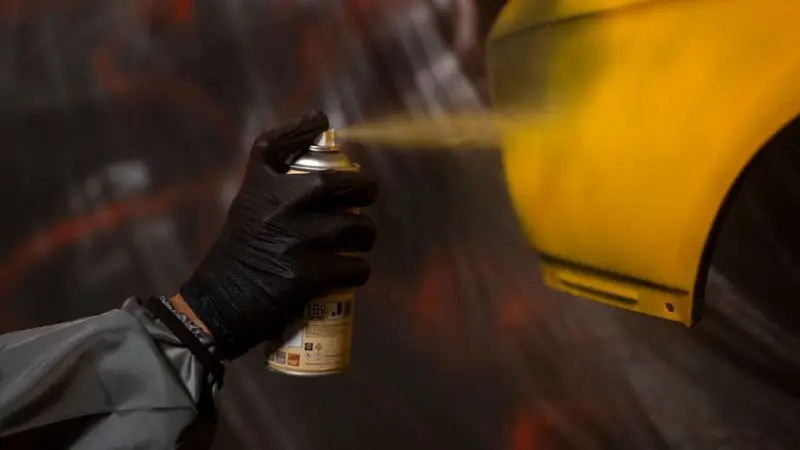 How to clean a car before spray painting