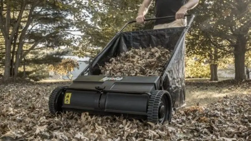 Maintain Push Leaf Sweeper