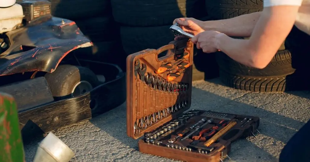 complete mechanics tool set with box