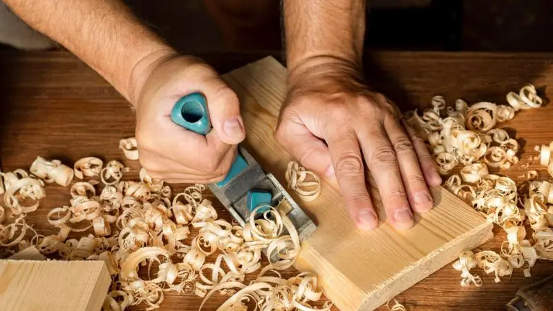  hand techniques for wood cutting