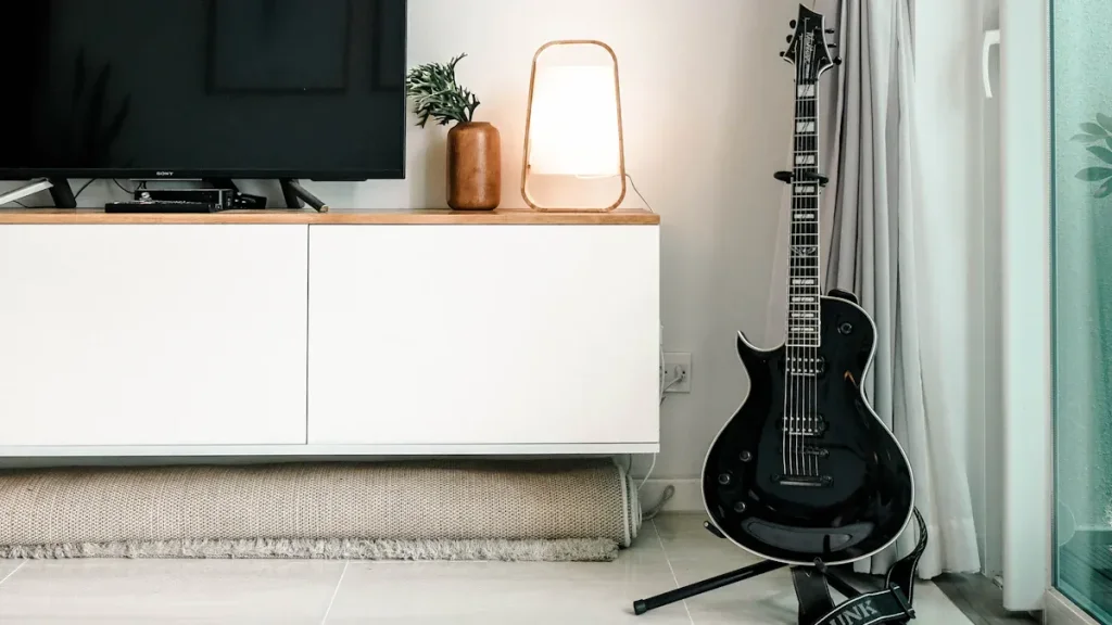 White floating tv stand