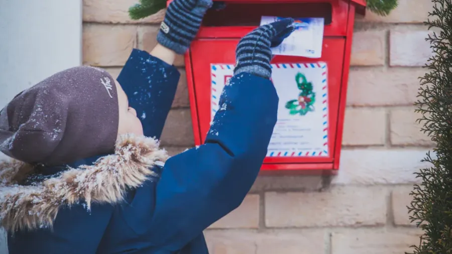 how to decorate mailbox