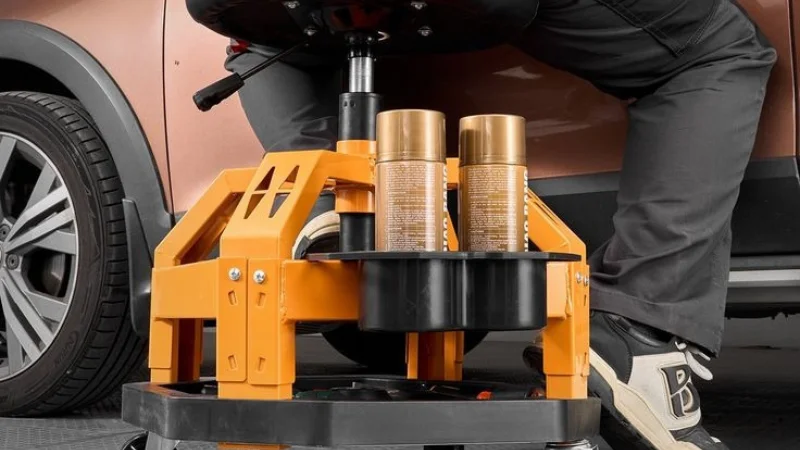 Features of a garage work stool