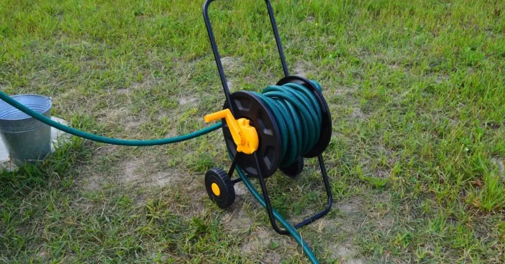 diy garden hose reel