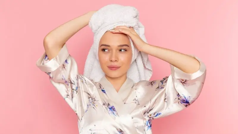  benefits of using hot towels at home