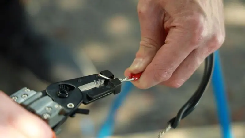 Maintenance of the wire cutter and stripper