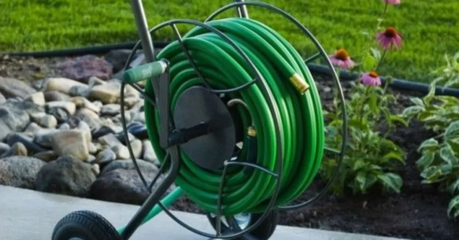 hose reel guide