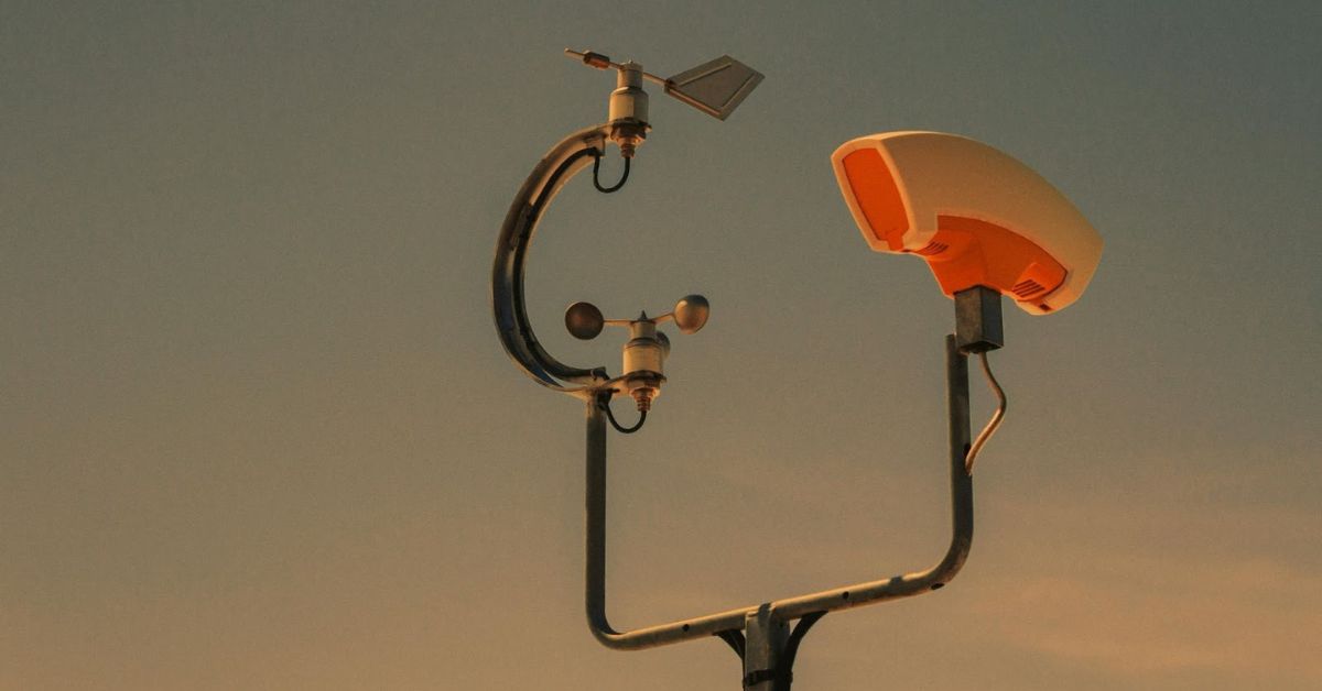 Monitor Hot Weather An Essential Guide to the Weather Monitoring Systems