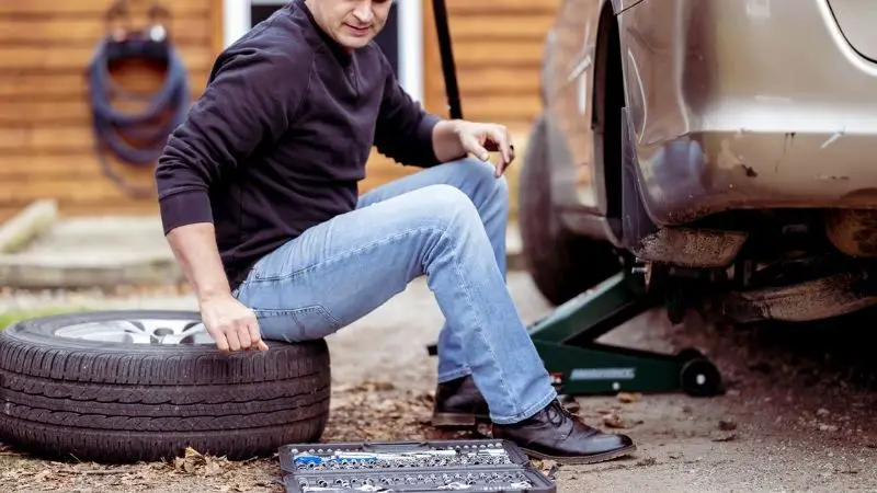 What is a car repair estimate tool