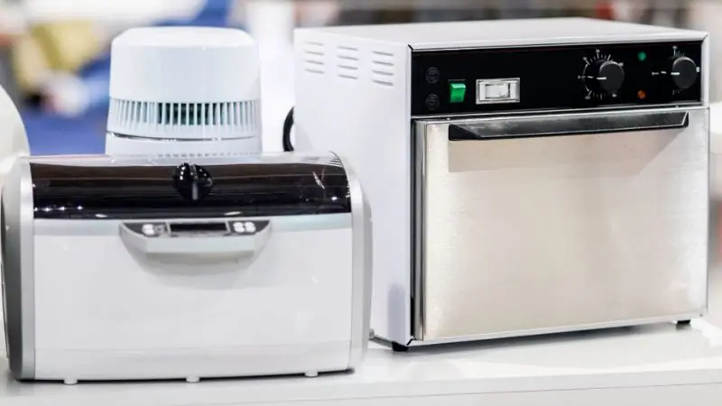 Safe use of a 15-liter ultrasonic cleaner