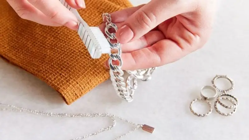 Renew your tarnished jewerly