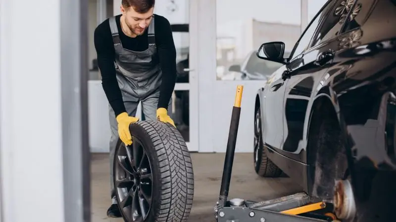How to use a car repair estimate tool
