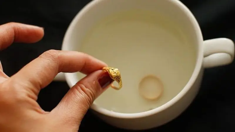 Keep your gold-plated jewelry clean