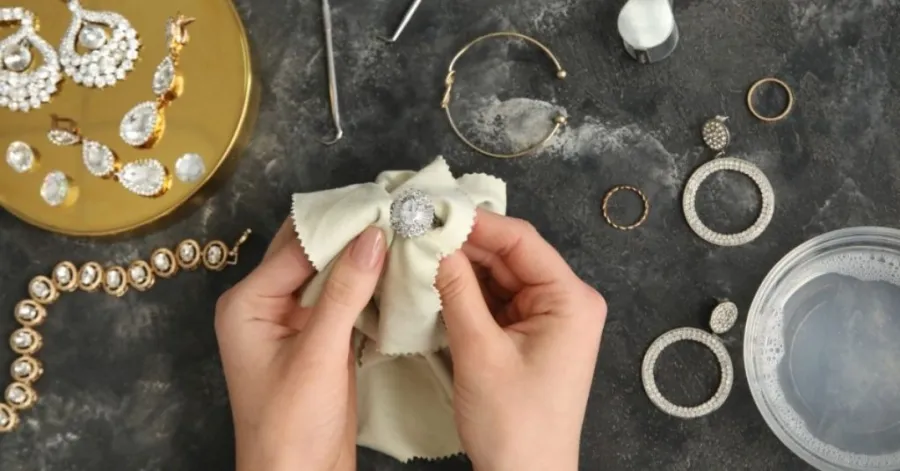how do you clean gold jewelry at home