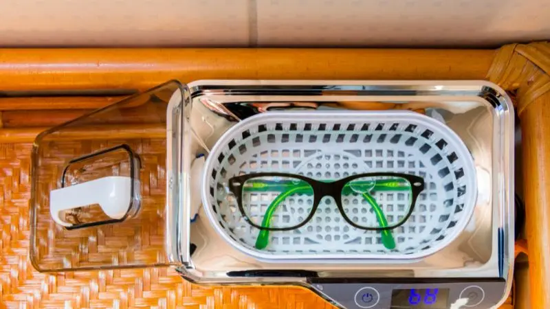 Avoid soft stones in portable ultrasonic cleaner 