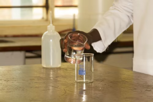 Distilleur Guide d'achat d'un distillateur d'eau : Ce qu'il faut savoir avant d ...
