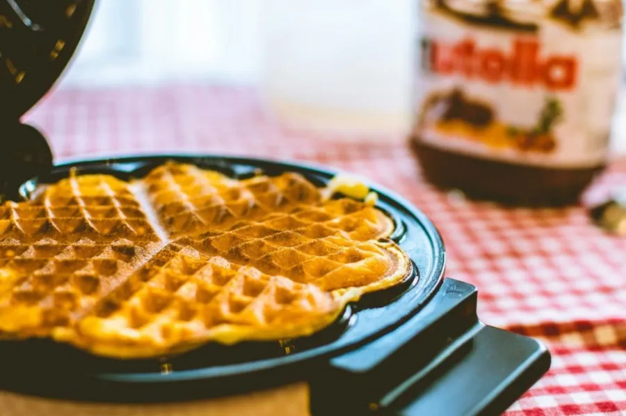 how to clean waffle maker
