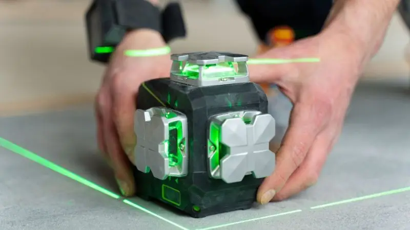  Learn to level the ground with the right tool