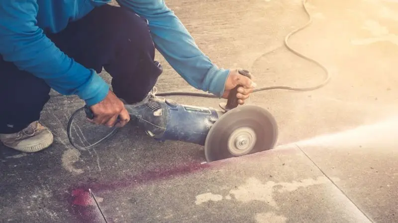step-by-step guide on how to cut concrete pavers