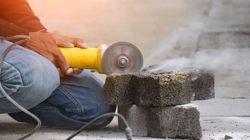 common mistakes to avoid when cutting concrete pavers