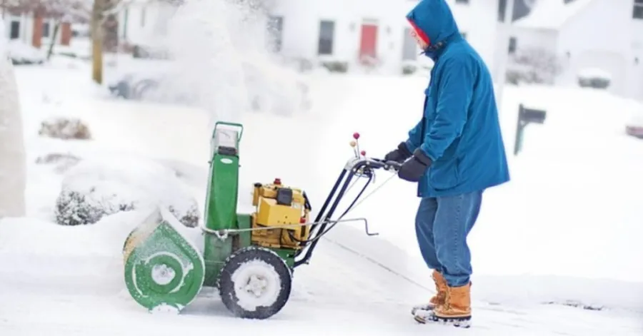 how to start a snow blower