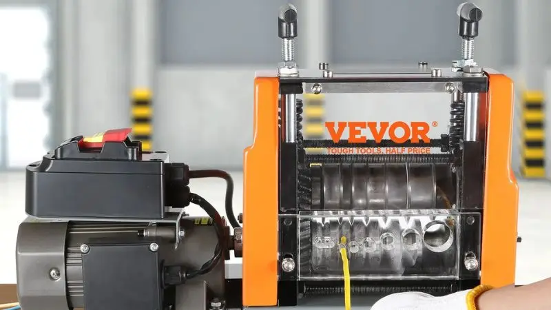 Comparison between manual vs automatic wire strippers