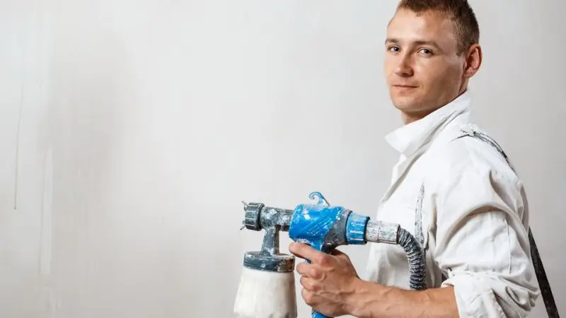 How to choose a Hand-held paint sprayer.