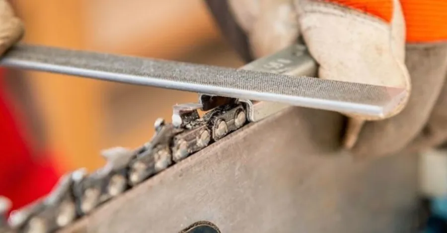 how to sharpen a chainsaw blade
